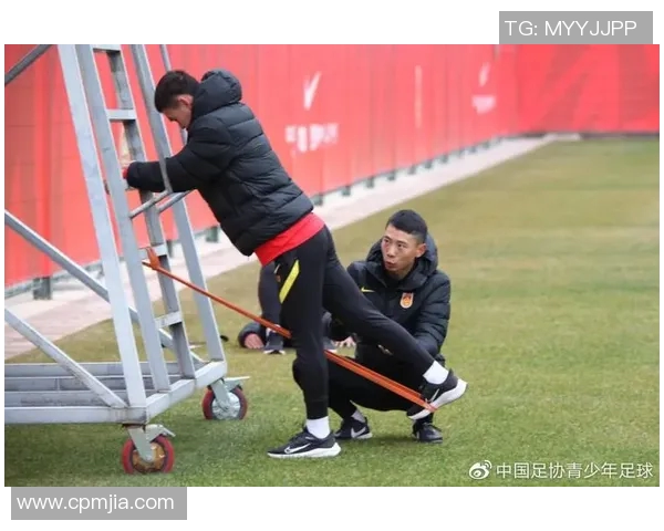 足球明星与中医理疗的完美结合助力运动健康与表现提升