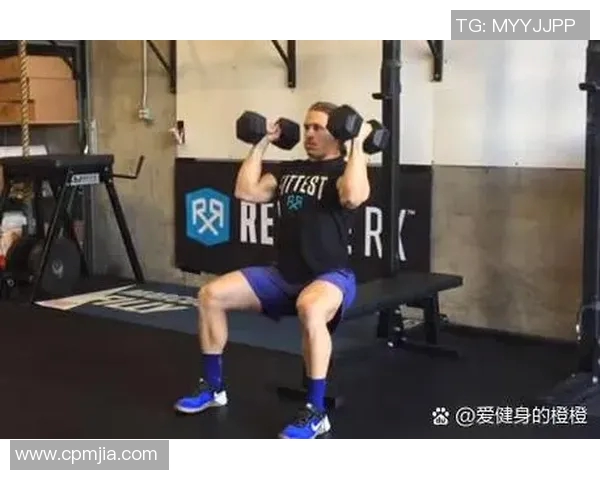 使用哑铃锻炼有效减肚子赘肉的最佳方法与技巧分享